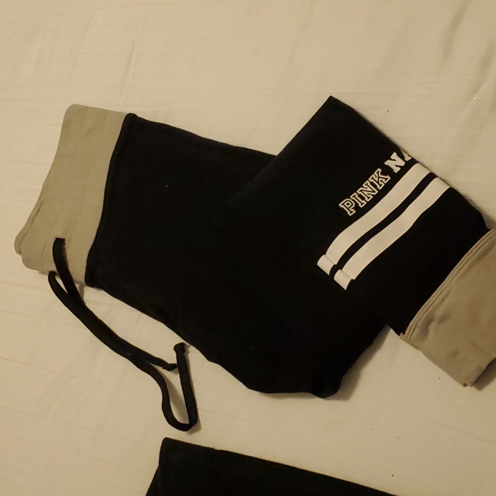 Yoga pants